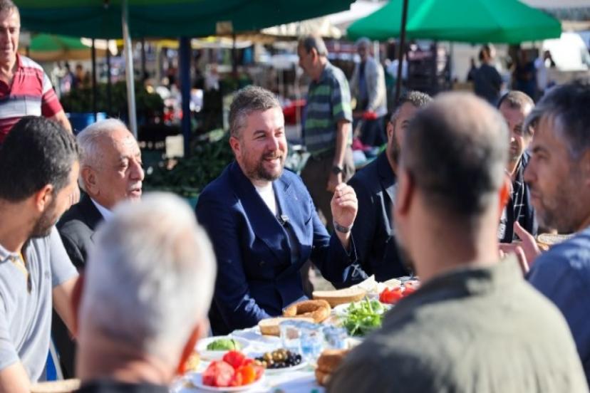 Belediye Başkanı Görkem Duman, pazarın nabzını tuttu