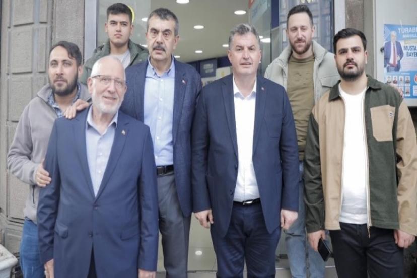 Bergama Belediye Başkan Adayı Dr. Doğruer: 'Milli Eğitim camiasının emrindeyim!'