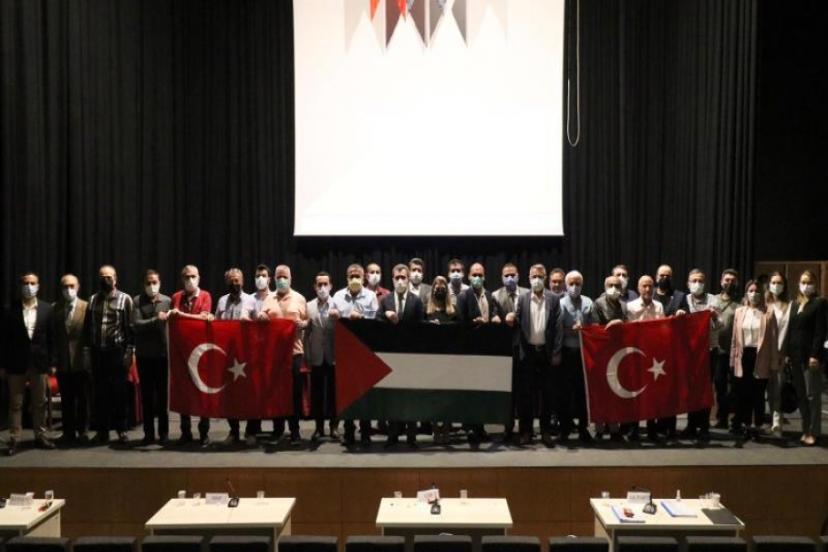 Bergama Belediye Meclisi Toplantısı’ndan İsrail’e kınama