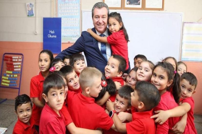 Bergama Belediyesi'nden İlçe Genelindeki Tüm Öğrencilere Destek