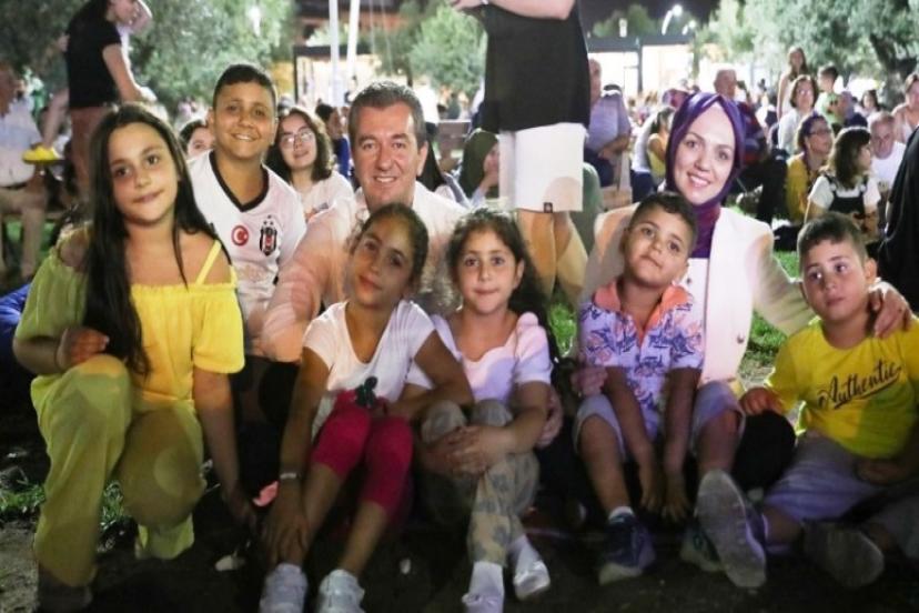 Bergama Zeytinpark Yerel Gençlik Konserleri Başladı