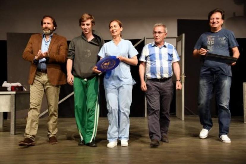 Beyaz Fil Aliağa'lı Severlerden Tam Not Aldı