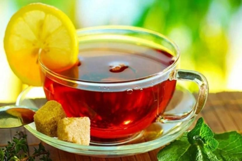 Bilim insanlarına göre ömrü uzatmanın en kolay yolu: Limonlu çay