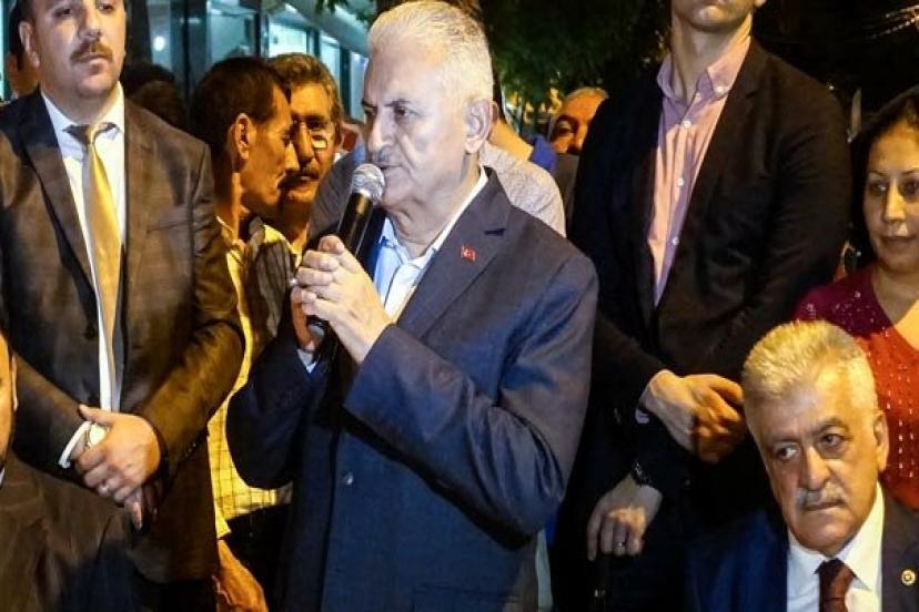 Binali Yıldırım: Yolları böleriz, Türkiye’yi böldürtmeyiz