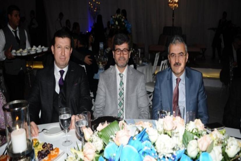 Bir ömür boyu mutluluk için ilk adımı attılar Evlilik yolunda ilk adımı attılar