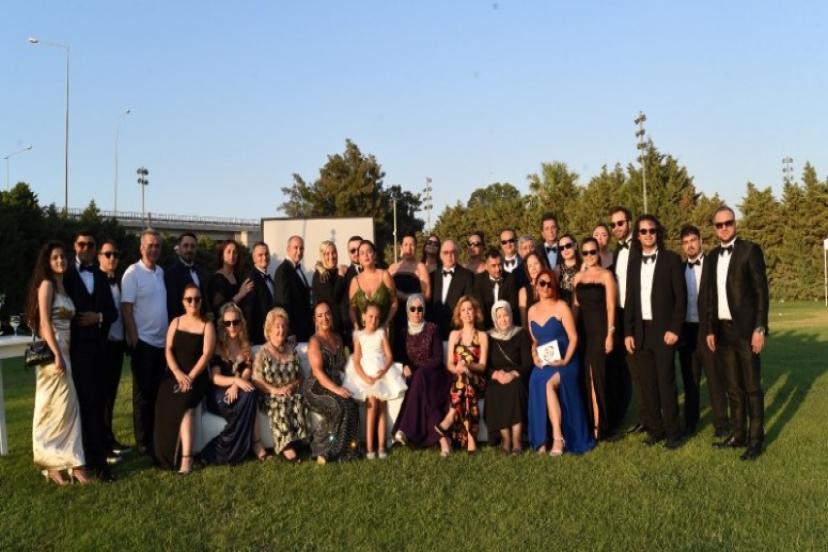 ‘Bir Onurdur 64 Yıldır Dimdik Ayakta Kalmak!’