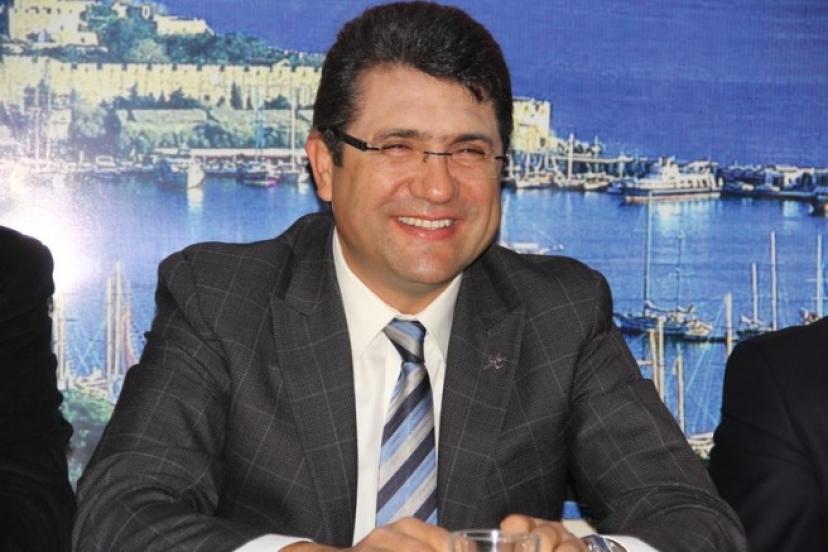 Bodrum'da İyi Parti Adayı Mehmet Tosun, CHP'den Seçime Giriyor
