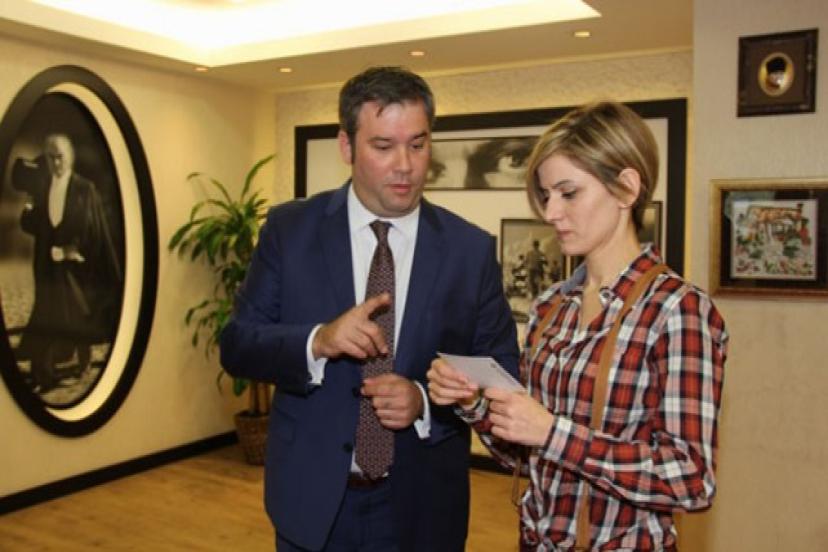 Buca Belediyesi’nde personele işaret dili eğitimi