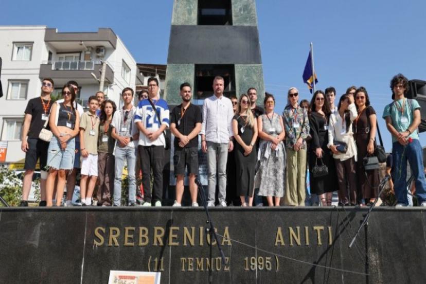 Buca’da Mavi Kelebekler için hüzün dolu anma programı