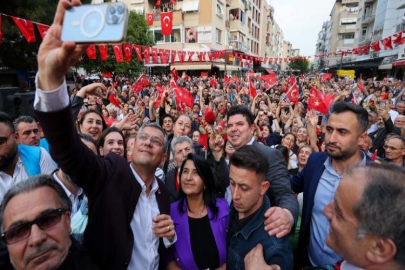 Buca’da miting gibi buluşma