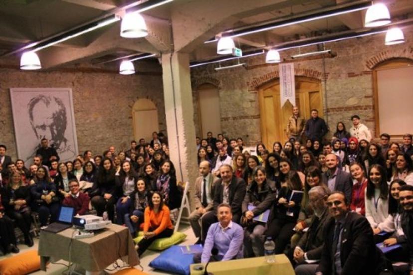 Cafer Sadık Abalıoğlu Eğitim ve Kültür Vakfından,  “Eğitim Politikası Semineri”