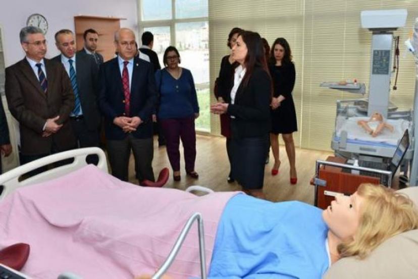 CBÜ’de Doğum Simülasyon Sistemi