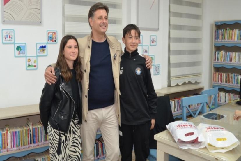 Çeşme'de Liselilere Burs ve Avrupa Tatili