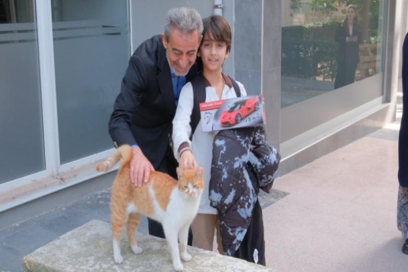 Cevdet Çayır’dan hayvanseverlere müjde