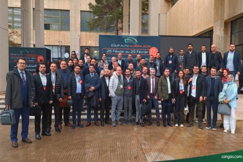 Cezayir Fuarında Cangas Rüzgarı