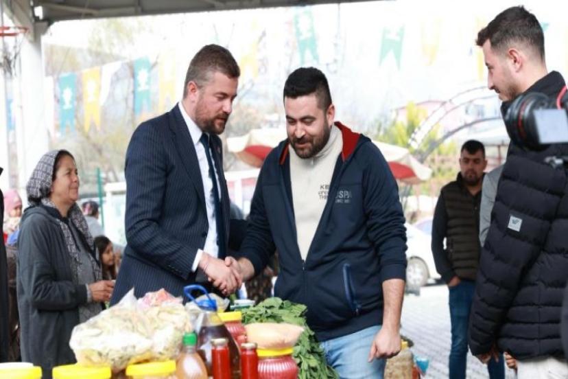 CHP Buca Belediye Başkan adayı Görkem Duman, köyleri ziyaret etti