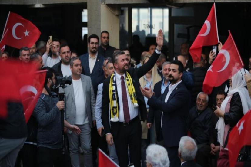 CHP Buca'da üçüncü Seçim Noktası İzkent'te açıldı