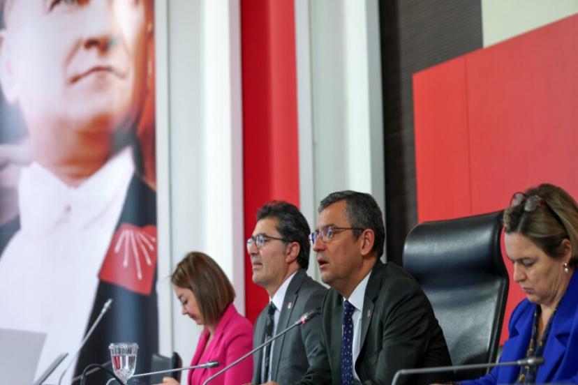 CHP'de 4'ü Büyükşehir 227 Seçim Çevresinde Belediye Başkan Adayları Açıklandı