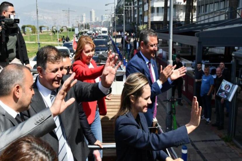 CHP Genel Başkanı Özel:  İzmir Cumhuriyet'in zapt edilemez kalesidir
