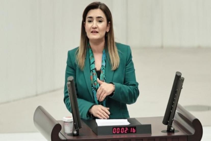CHP İzmir Milletvekili Av. Sevda Erdan Kılıç: 'Aileler alışverişe başlamadan kırtasiye ürünlerinde KDV’yi indirin'