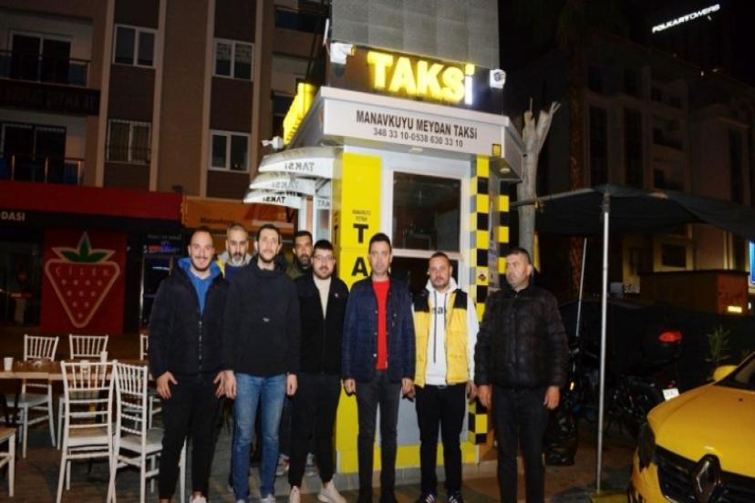 CHP’li Önal,  taksicilerle sahurda buluştu