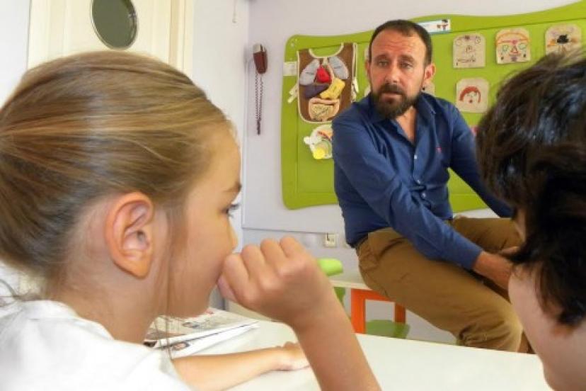 Çocuk Değil Aile de Okula Kayıt Olur