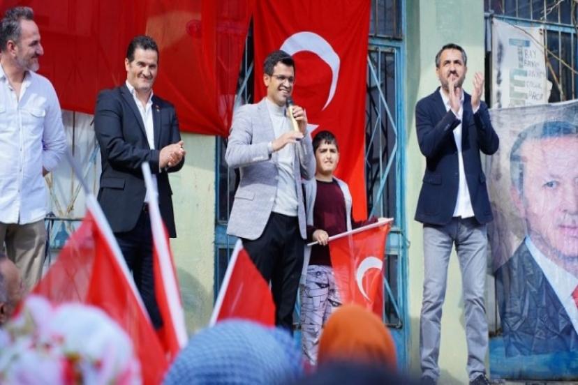 Cumhur İttifakı Adayı Bilal Kırkpınar: Artık Bayraklı'da Dev Yatırımlar Konuşulacak!