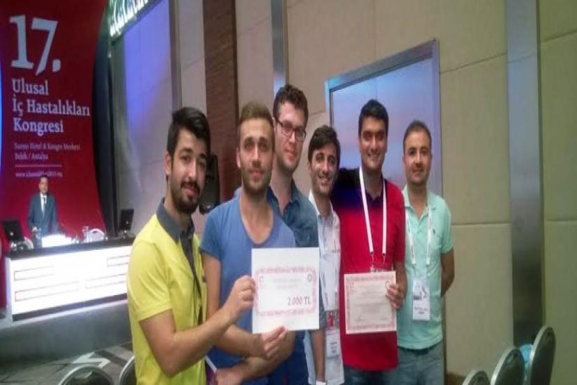 Dahiliye Kliniği’ne En İyi Deneysel Çalışma Ödülü