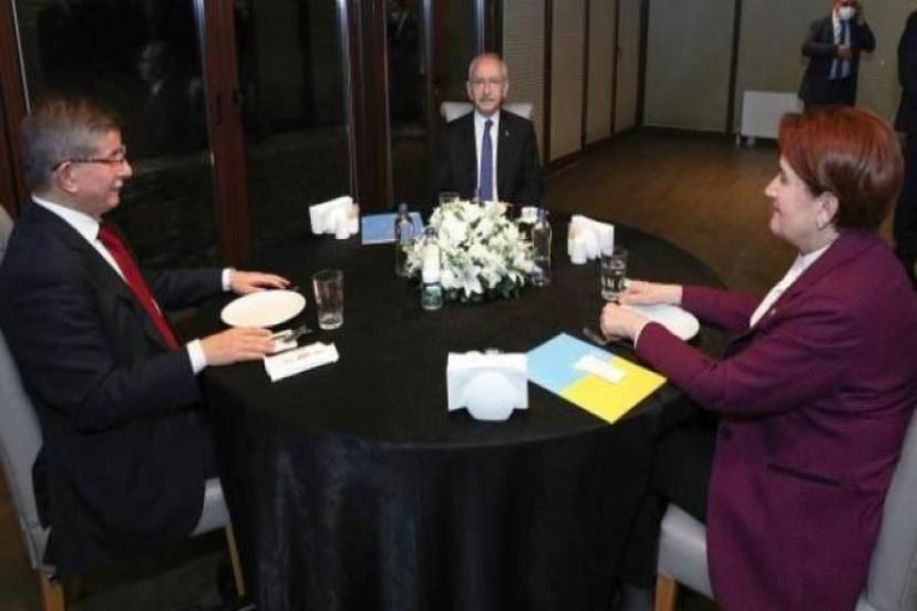 Davutoğlu'nun 'Millet İttifakı'nın ismi değişsin' önerisine CHP'den tepki