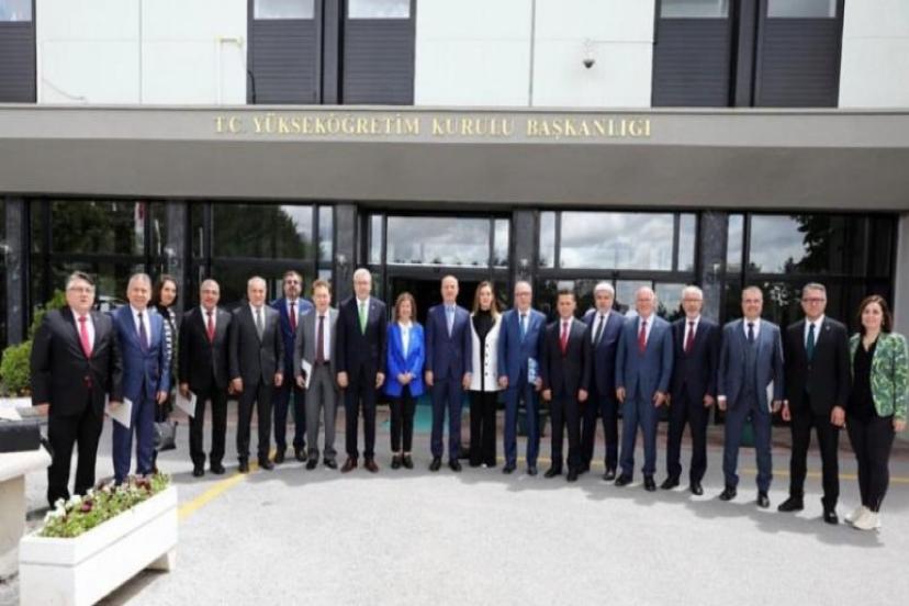 Demokrasi Üniversitesi Engelsiz Program Nişanı ile Ödüllendirildi