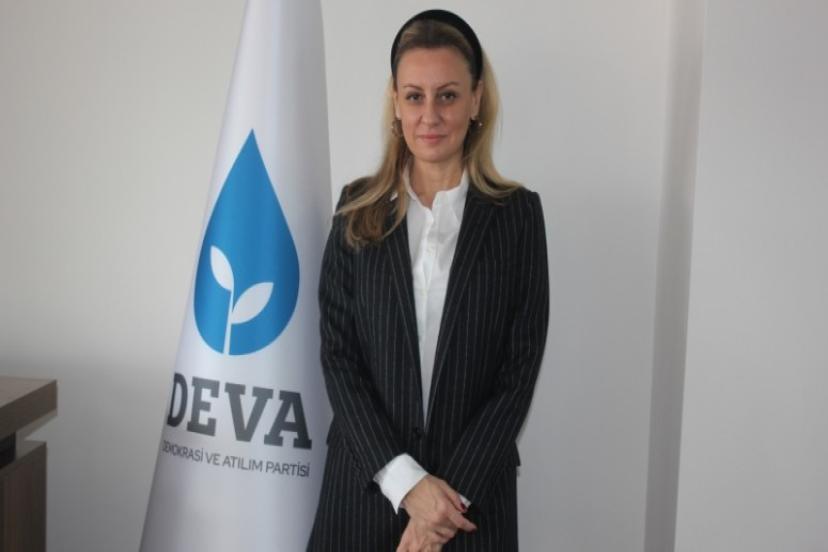 DEVA Partisi İzmir İl Başkanı Seda Kaya Ösen: Ufku Geniş, Değerlerine Bağlı Nesillerin Yetişmesi İçin Çalışacağız