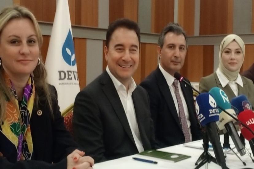 Deva Partisi lideri Ali Babacan İzmir'de konuştu: Cumhurbaşkanı Adayıyım