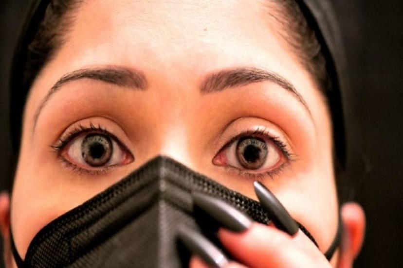 Dikkat! Koronayı ağır geçiren gençlerin yüzde 40'ında görüldü!