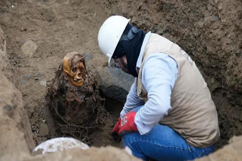 Doğal gaz çalışması bin yıllık mumyayı gün yüzüne çıkardı: Saçları bile bozulmamış!