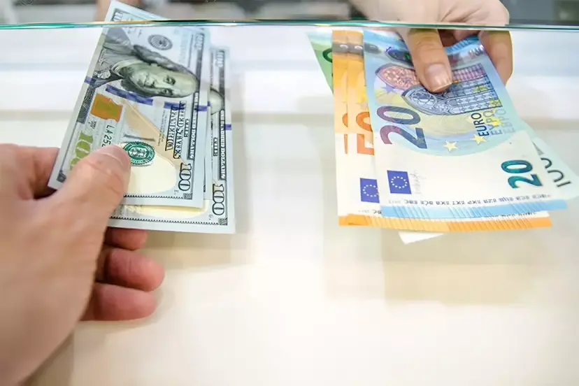 Döviz kurları haftaya hareketli başladı