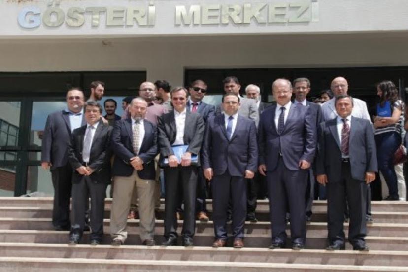 Dünyaca ünlü bilim adamları İYTE’de