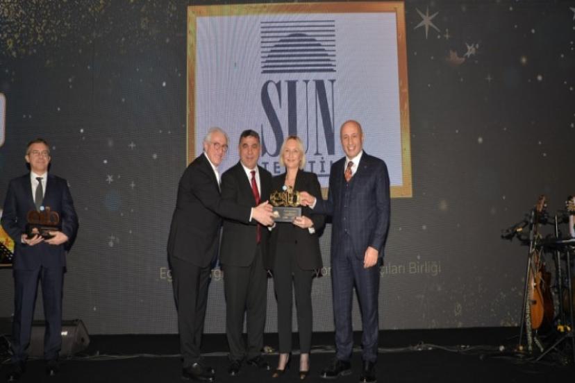 Ege Bölgesi Hazır Giyim ve Konfeksiyon İhracat Şampiyonu Sun Tekstil Oldu