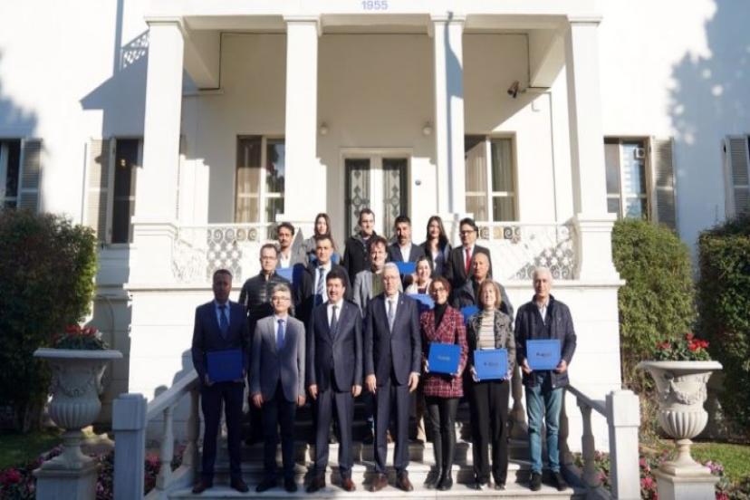 Ege Üniversitesi Meslek Yüksekokulları artık akredite…!