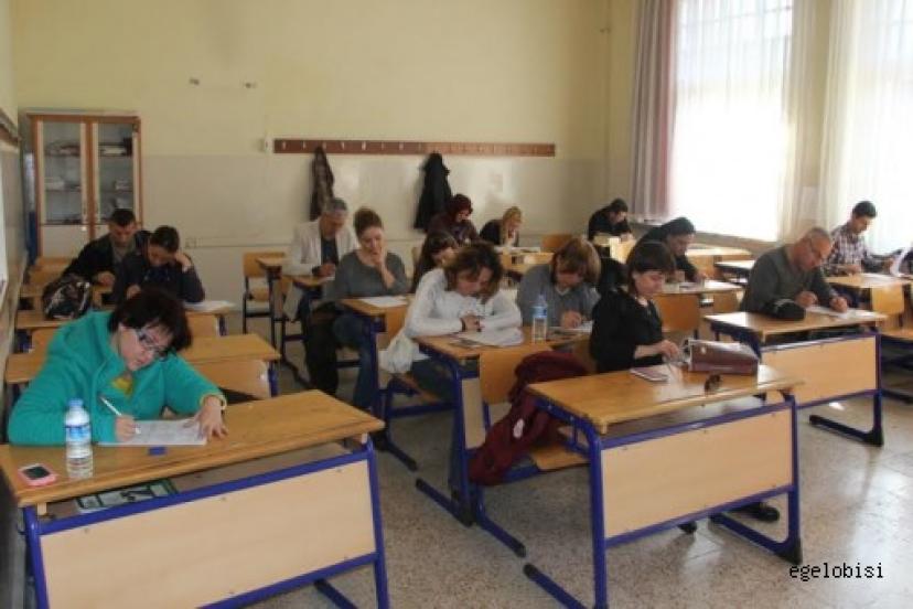 Eğitim-Bir-Sen İzmir Müdür Yardımcılığı Deneme Sınavı düzenledi