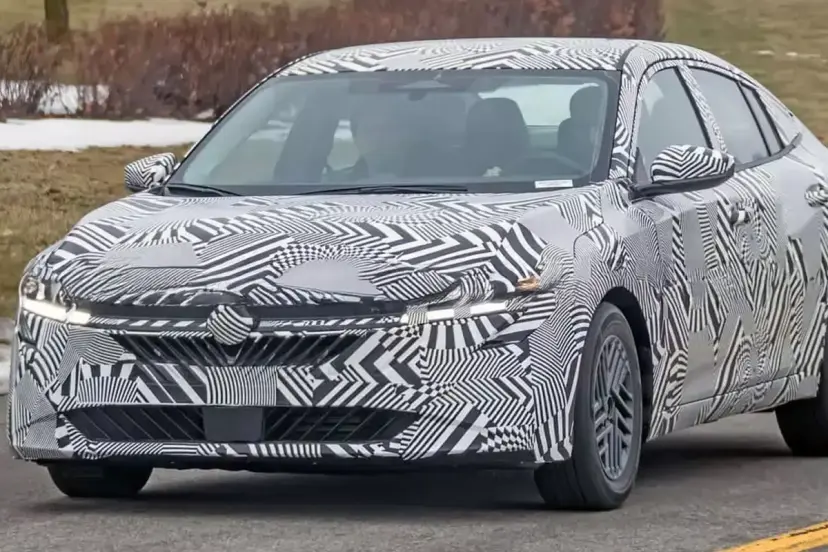 Ekonomik krizdeki Nissan çareyi yeni ürettiği sedan modelde arıyor