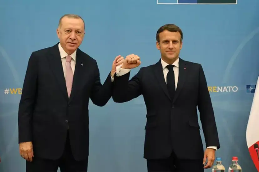 Emmanuel Macron: Türkiye savaşın bitmesinde etkili olabilir
