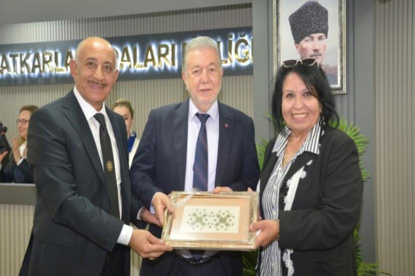 Esnaftan coşkulu kadınlar günü