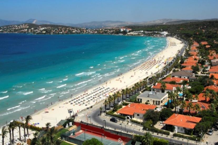 Fırsatçılar fiyatları yükseltince Çeşme’deki kiralık villalar boş kaldı