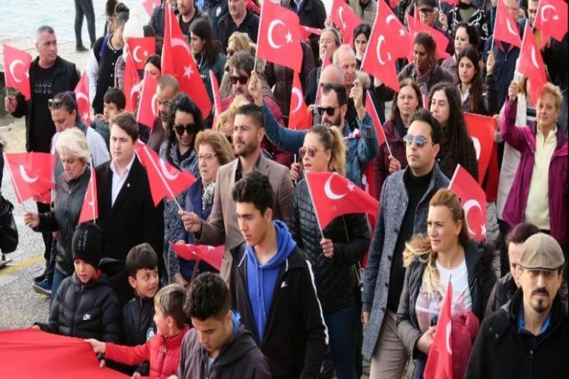 Foça, İdlib Şehitlerimiz İçin Yürüdü