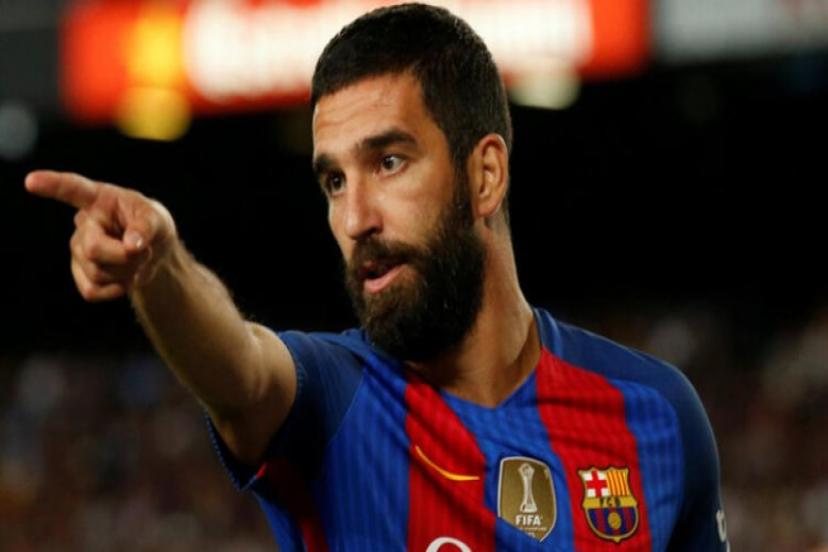 Galatasaray'dan Arda Turan ve Ömer Bayram açıklaması