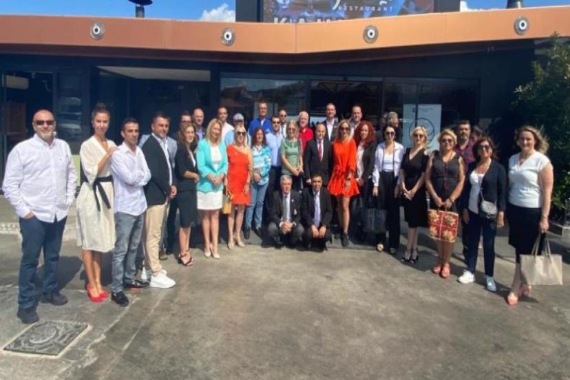 Gayrimenkul Sektörü İzmir’de Masaya Yatırıldı