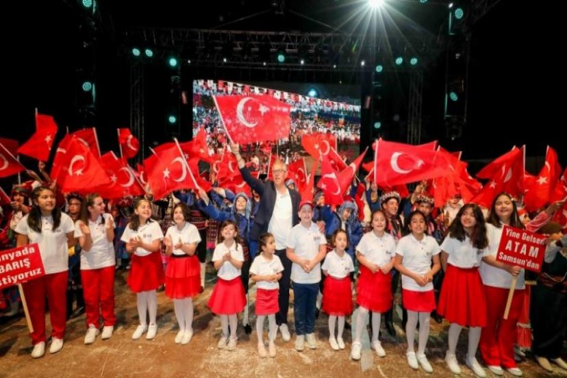 Gaziemir'de 23 Nisan coşkusu