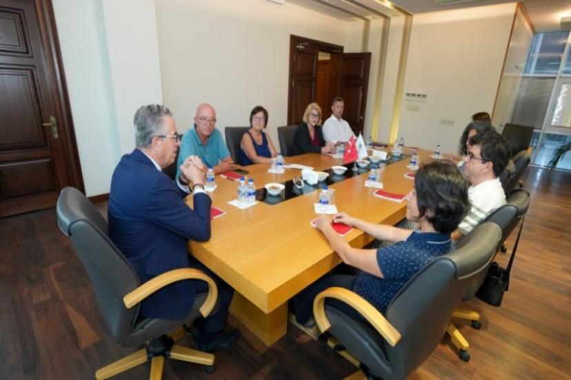 Gaziemir’de Sağlıklı Yaş Alma Konulu Buluşmalar Düzenlenecek