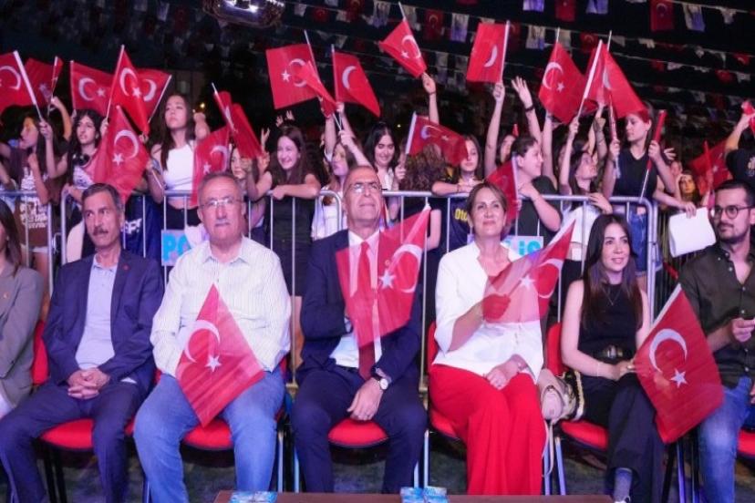 Gaziemir Gençlik Festivali’ne Yaşlı Amca ile muhteşem final