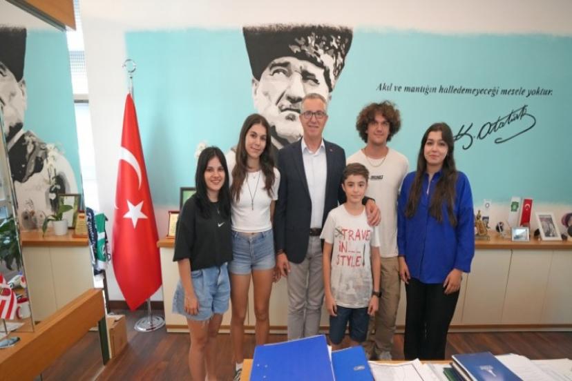 Gaziemirli gençler Fransa yolcusu